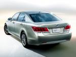 Toyota Crown Hybrid Royal Saloon 2012 года